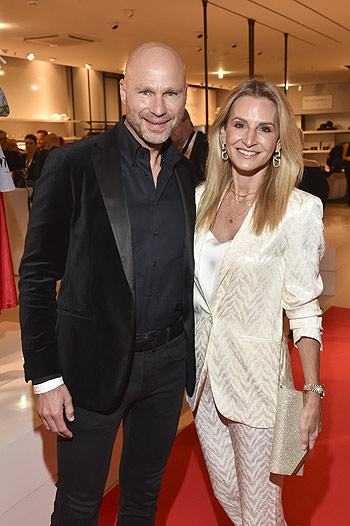 Sandra Abt, Roger Rankel, @ Joana Danciu - Store Opening Party &bdquo;Be Glamorous by Joana&ldquo; mit den &bdquo;The Real Housewives of Munich&ldquo; in den Stachus Passagen in M&uuml;nchen am 18.03.2024 (&copy;Foto: BrauerPhotos / Goran Nitschke)
